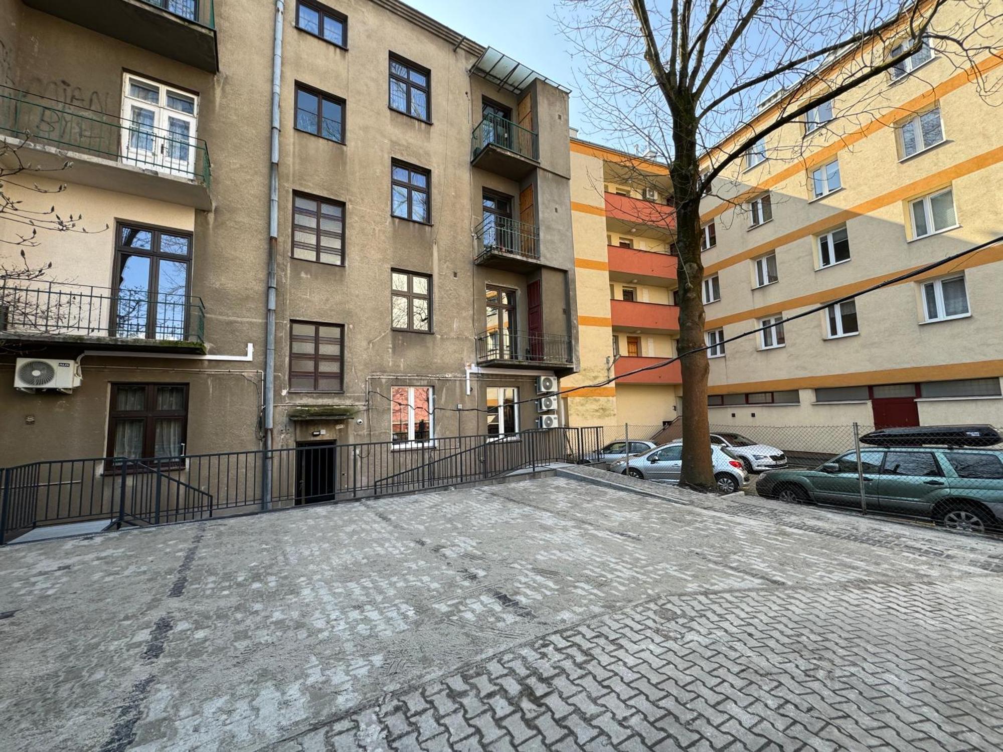 Апартаменти Bedrooms With Sauna&bath And Free Parking Краків