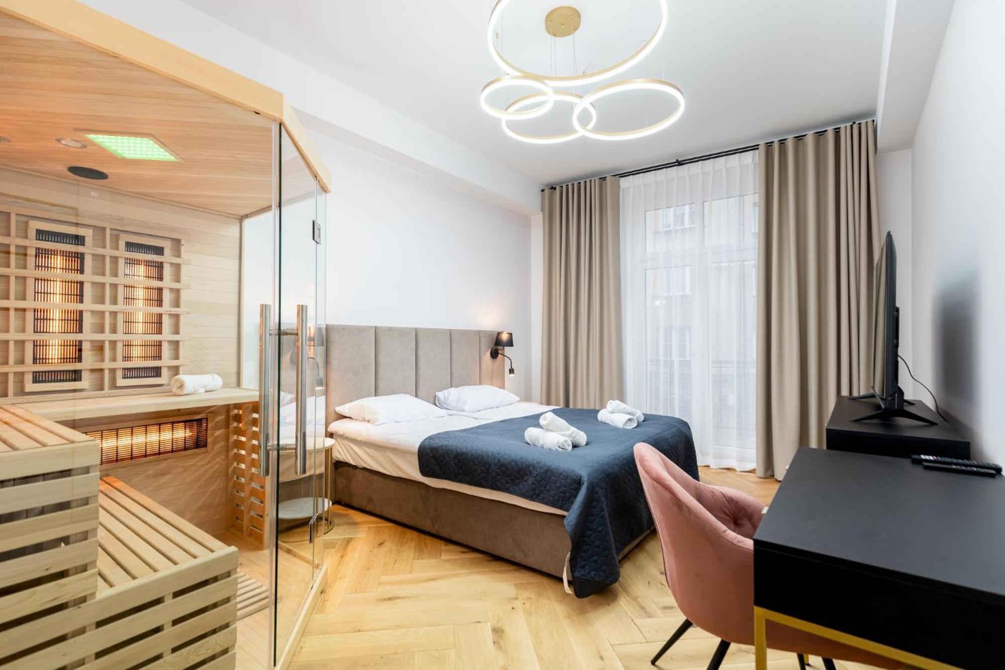 Апартаменти Bedrooms With Sauna&bath And Free Parking