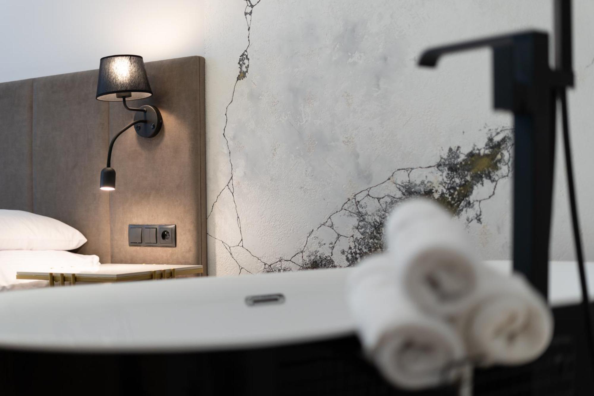 Apartamento Bedrooms With Sauna&bath And Free Parking *